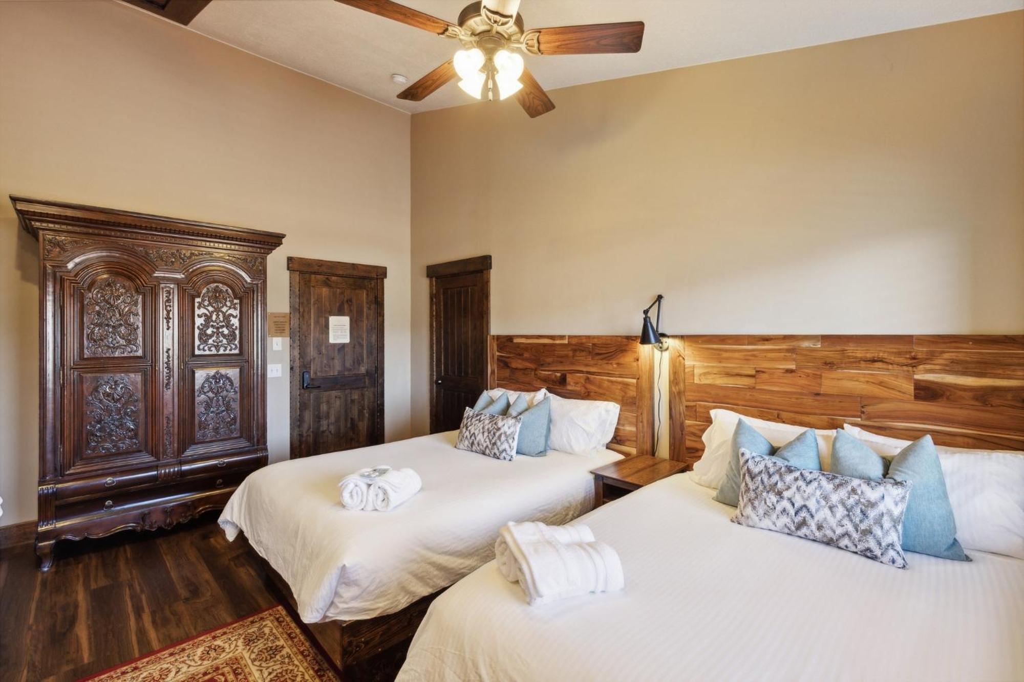 Zion Cliff Lodge Hildale Room photo